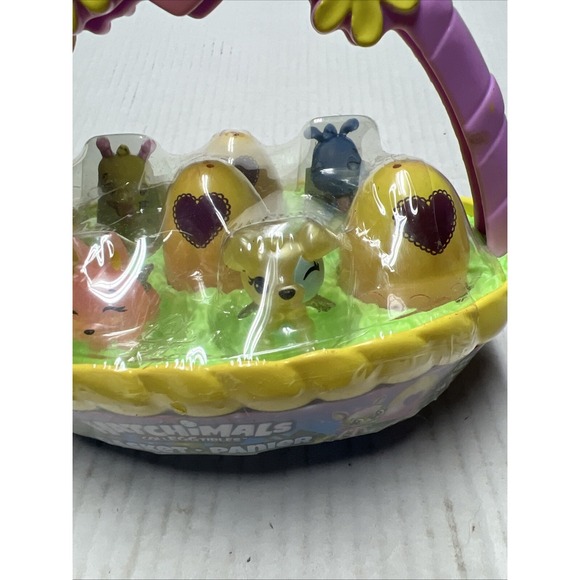 Hatchimals CollEGGtibles Basket with 6 Hatchimals NEW Lamb Chick Easter - Picture 5 of 14